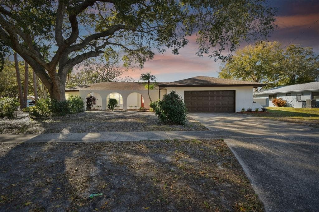 570 CASLER AVENUE CLEARWATER, FL 33755