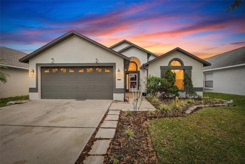 10122 SOMERSBY DRIVE RIVERVIEW, FL 33578