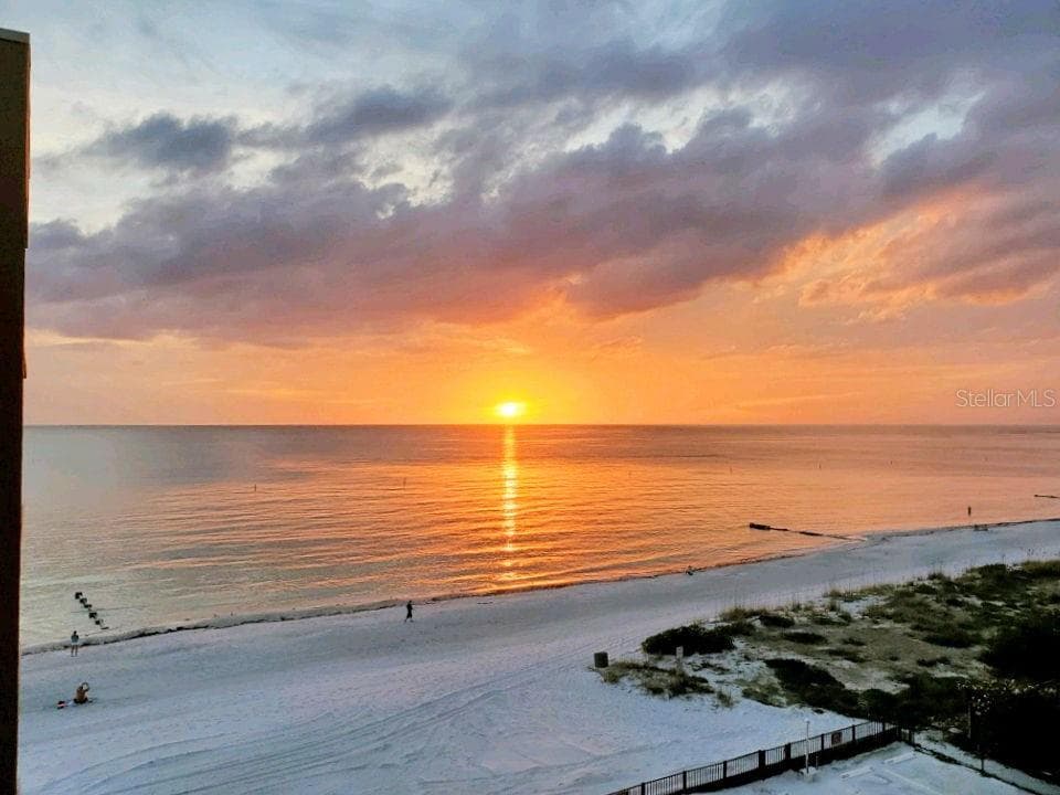 14900 GULF BOULEVARD UNIT 410 MADEIRA BEACH, FL 33708