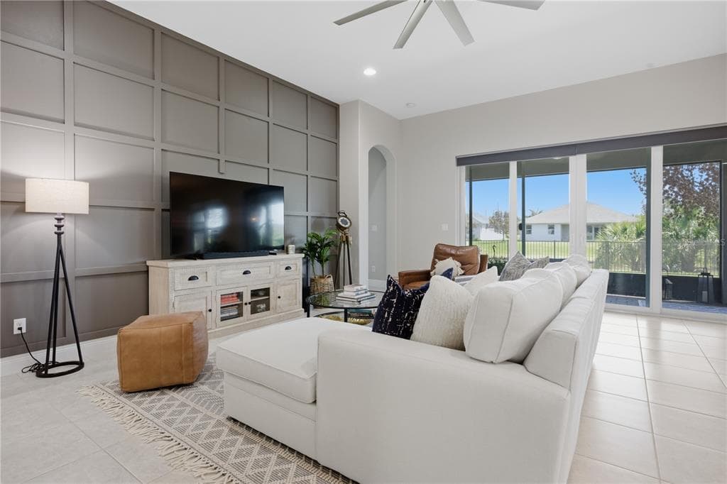 1650 SEGOVIA CIRCLE VERO BEACH, FL 32966