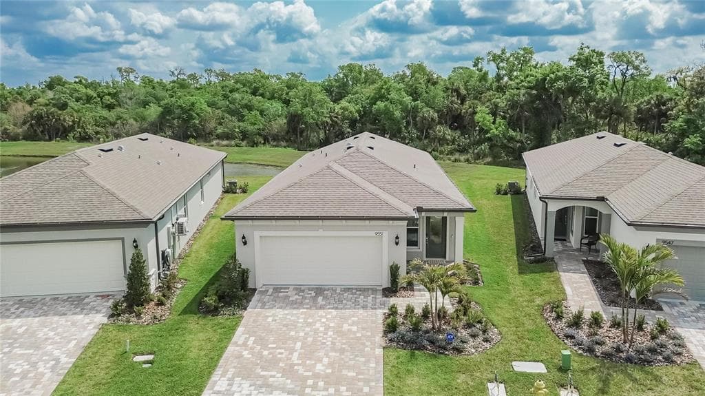 9551 COASTLINE WAY PARRISH, FL 34219