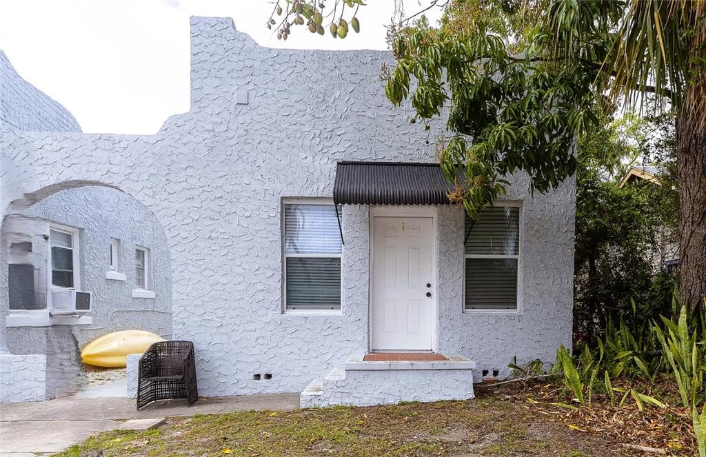 618 25TH STREET W BRADENTON, FL 34205