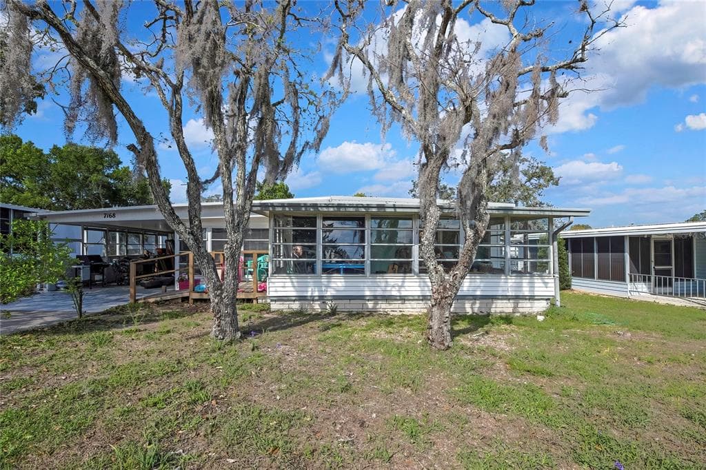 7168 FAIRLANE AVENUE BROOKSVILLE, FL 34613