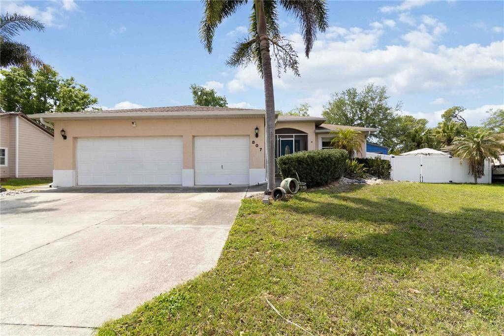 807 IXORA AVENUE ELLENTON, FL 34222