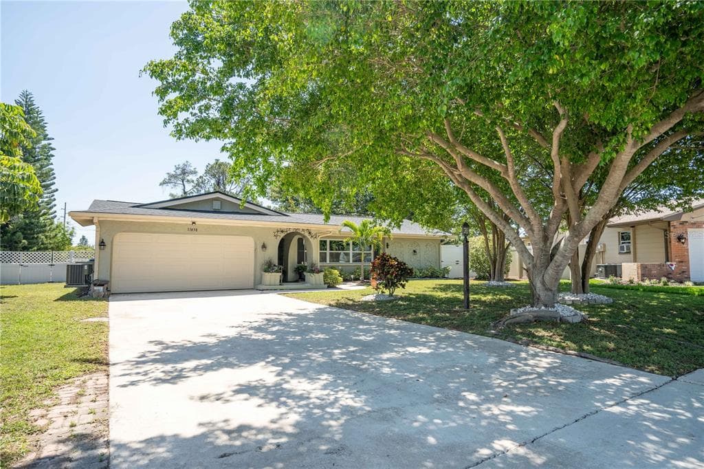 11438 126TH TERRACE LARGO, FL 33778