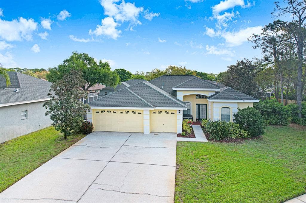 465 KNIGHT DRIVE TARPON SPRINGS, FL 34688