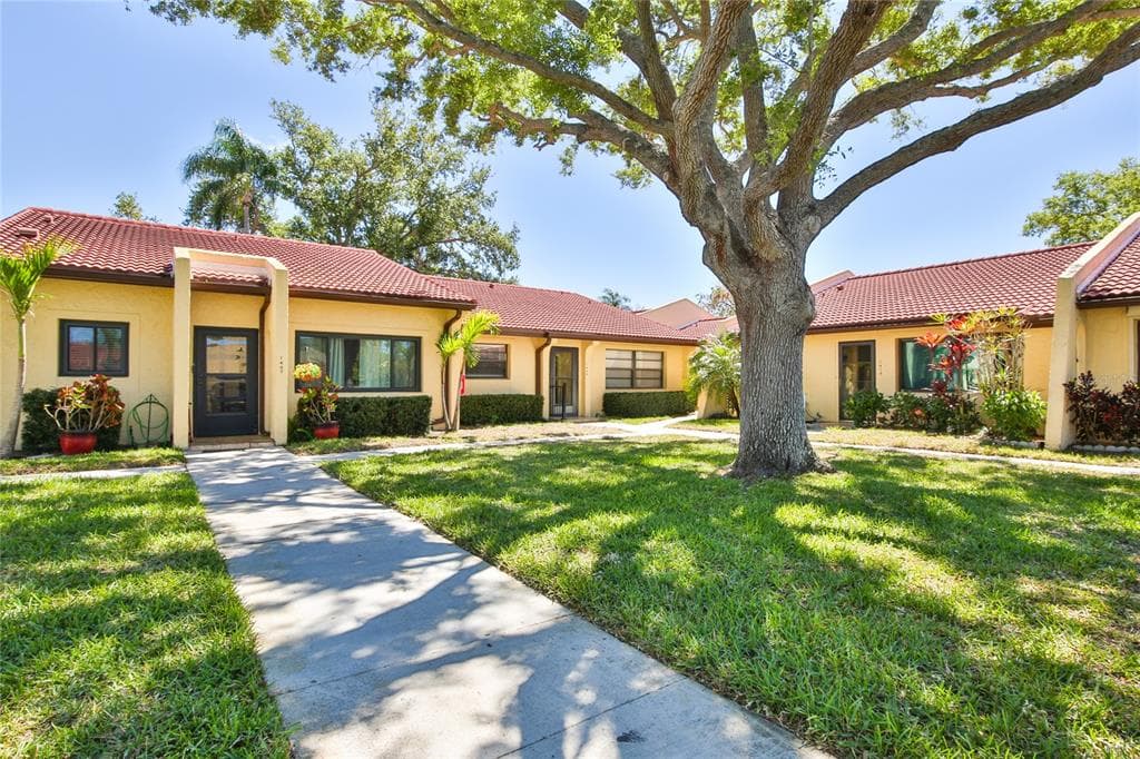 1411 57TH STREET W UNIT 1411 BRADENTON, FL 34209