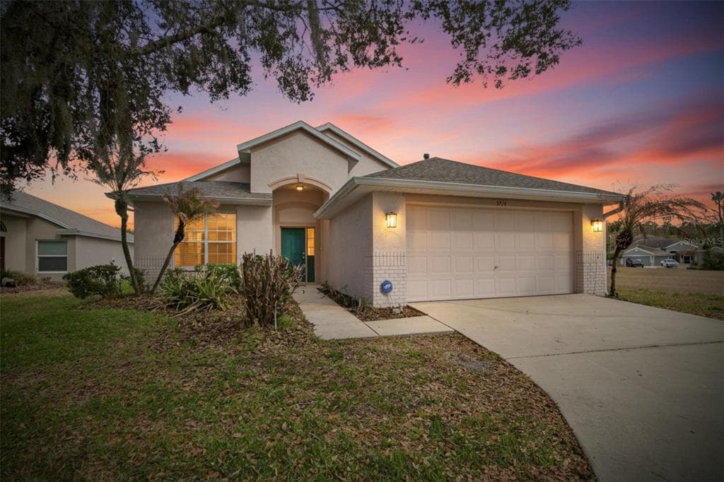 5714 HAWKGROVE PLACE LITHIA, FL 33547