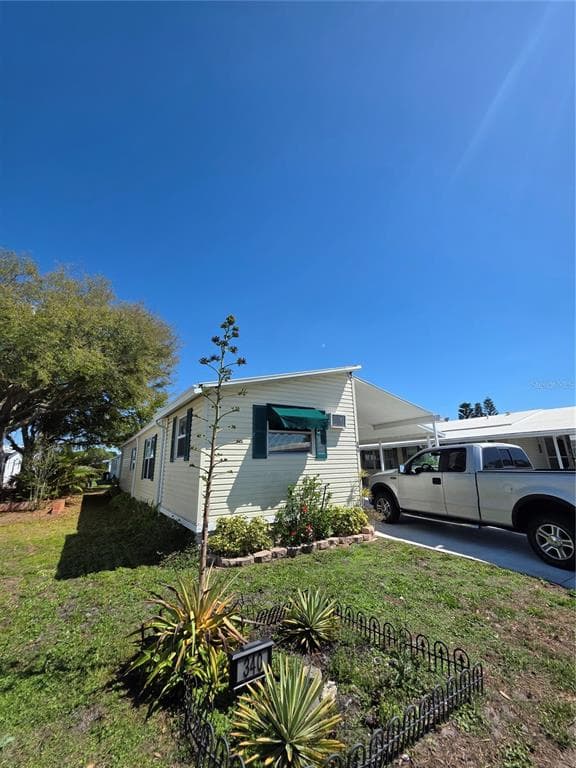 340 CANAL WAY OLDSMAR, FL 34677