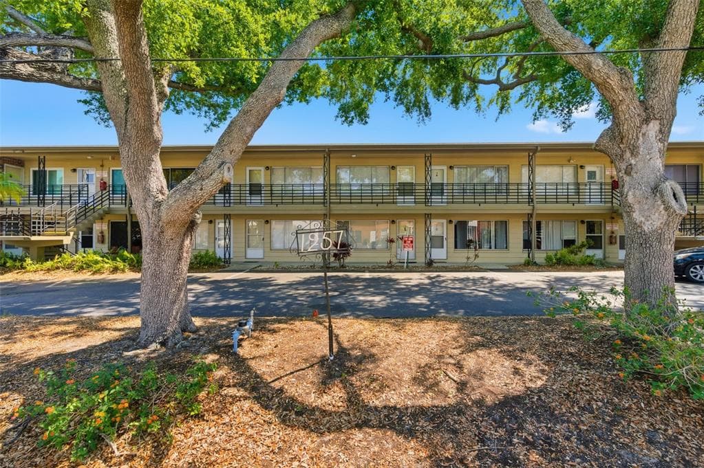 1257 DREW STREET UNIT 14 CLEARWATER, FL 33755