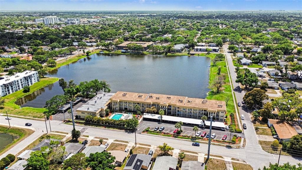 3850 13TH AVENUE N UNIT 106 ST PETERSBURG, FL 33713