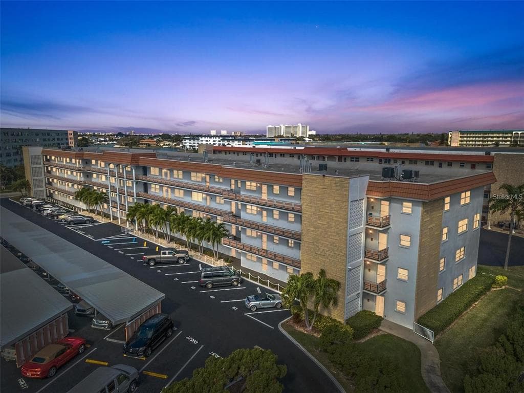 3128 59TH STREET S UNIT 303 GULFPORT, FL 33707