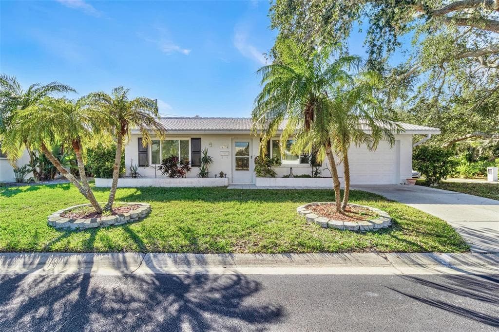 14198 89TH AVENUE SEMINOLE, FL 33776