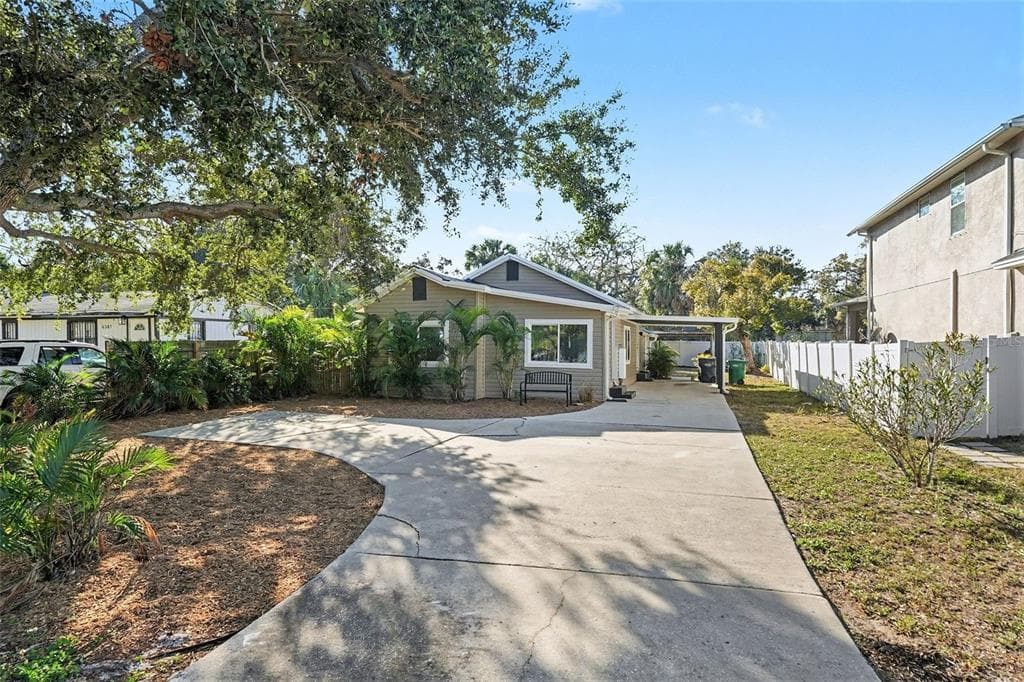 6305 S MACDILL AVENUE TAMPA, FL 33611