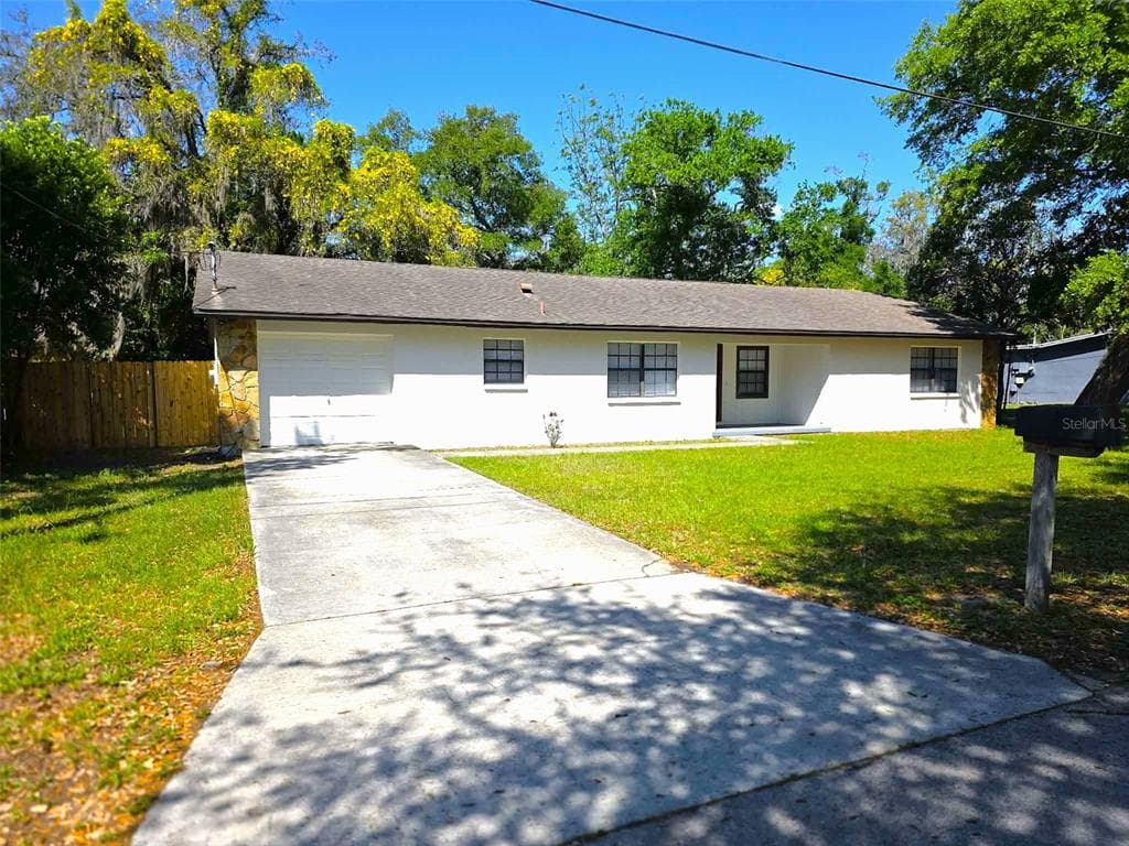 10410 N OJUS DRIVE TAMPA, FL 33617