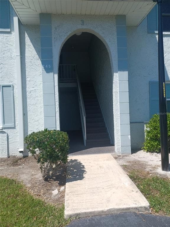 245 S MCMULLEN BOOTH ROAD UNIT 17 CLEARWATER, FL 33759