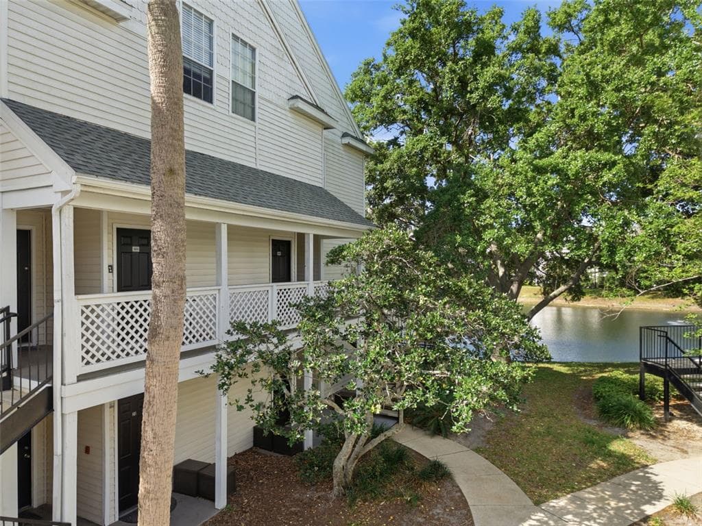 3300 HAVILAND COURT UNIT 303 PALM HARBOR, FL 34684