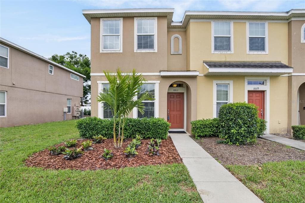 8821 WALNUT GABLE CT RIVERVIEW, FL 33578