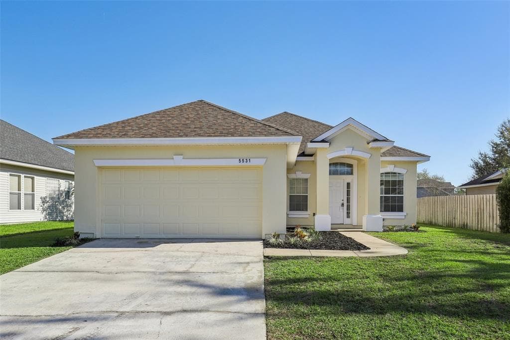 5531 HUCKLEBERRY TRAIL S MACCLENNY, FL 32063
