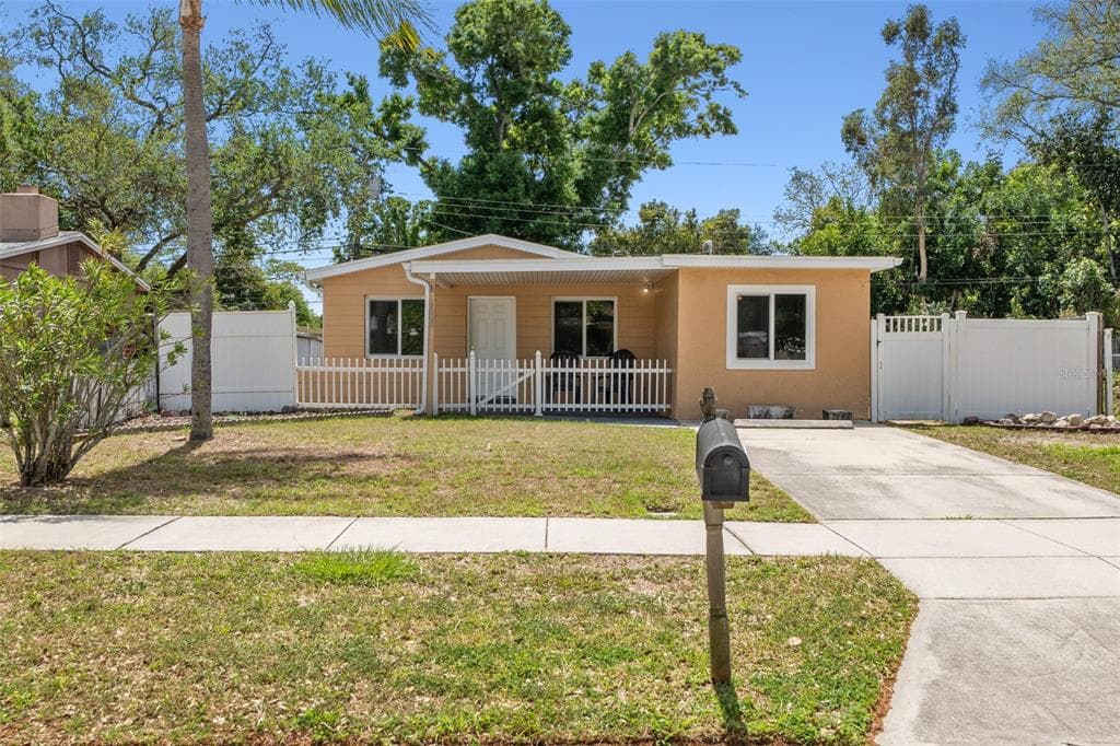 6800 79TH AVENUE N PINELLAS PARK, FL 33781