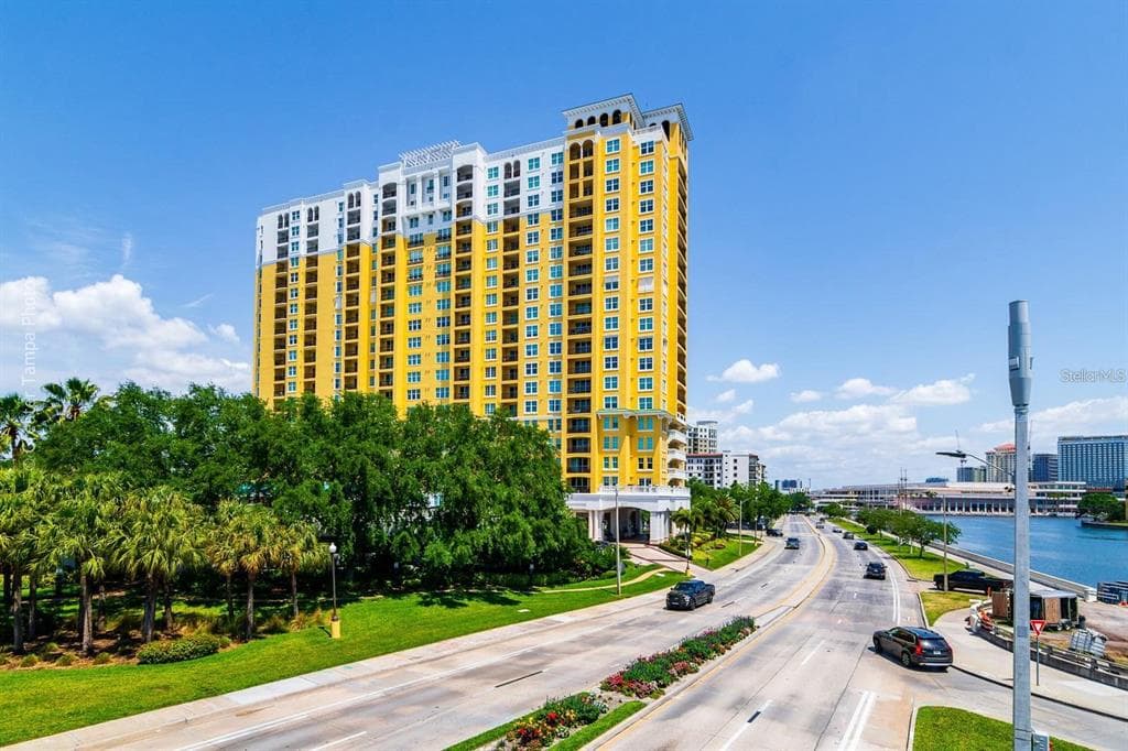345 BAYSHORE BOULEVARD UNIT 609 TAMPA, FL 33606