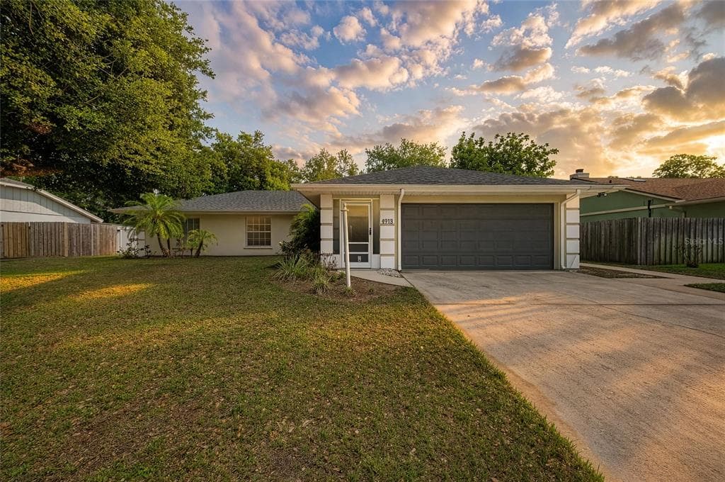 4913 32ND STREET E BRADENTON, FL 34203