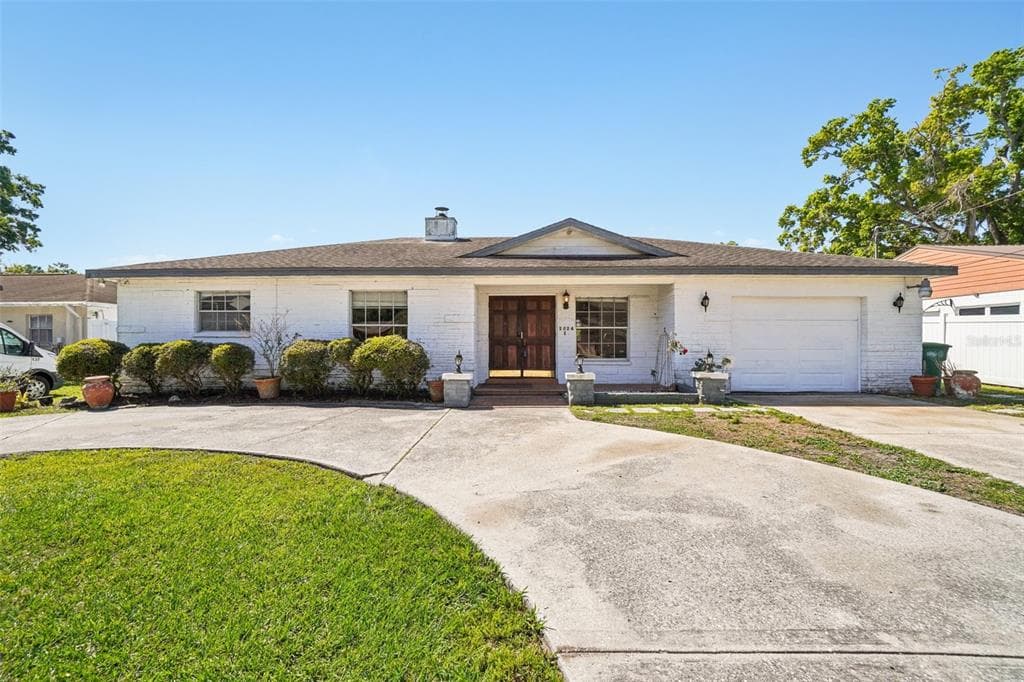 2024 W SITKA STREET TAMPA, FL 33604