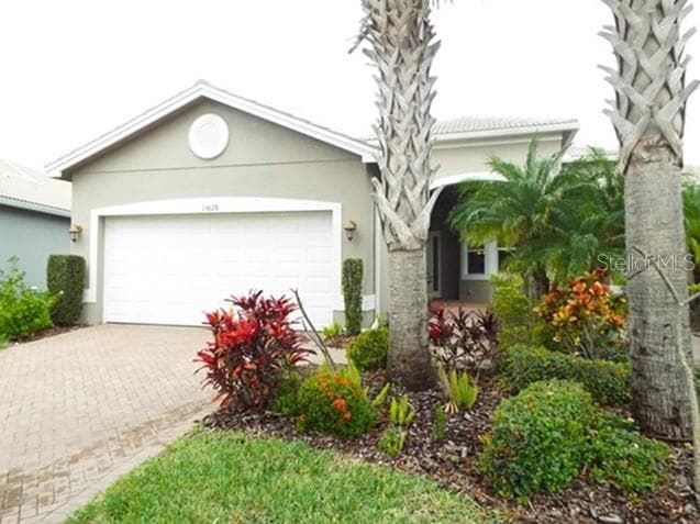 15628 AURORA LAKE CIRCLE WIMAUMA, FL 33598