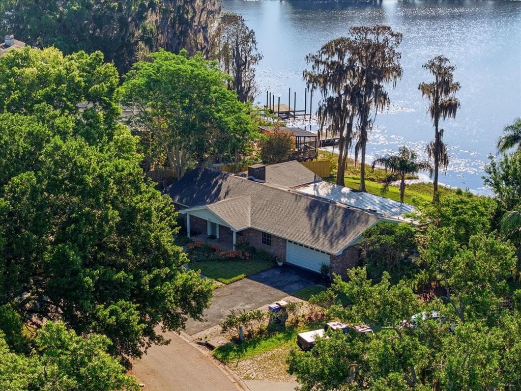 700 DRUID WAY LUTZ, FL 33548