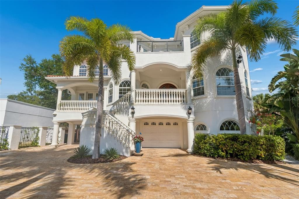6233 BAYSHORE BOULEVARD