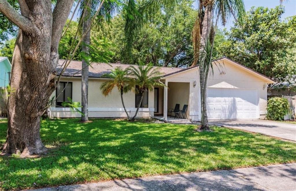 2468 GULFBREEZE CIRCLE