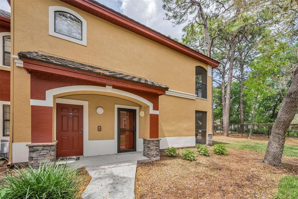 2141 PORTOFINO PLACE UNIT 28-2815 PALM HARBOR, FL 34683