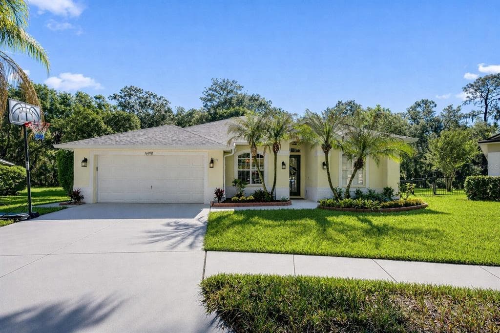 16918 HARRIERRIDGE PLACE LITHIA, FL 33547