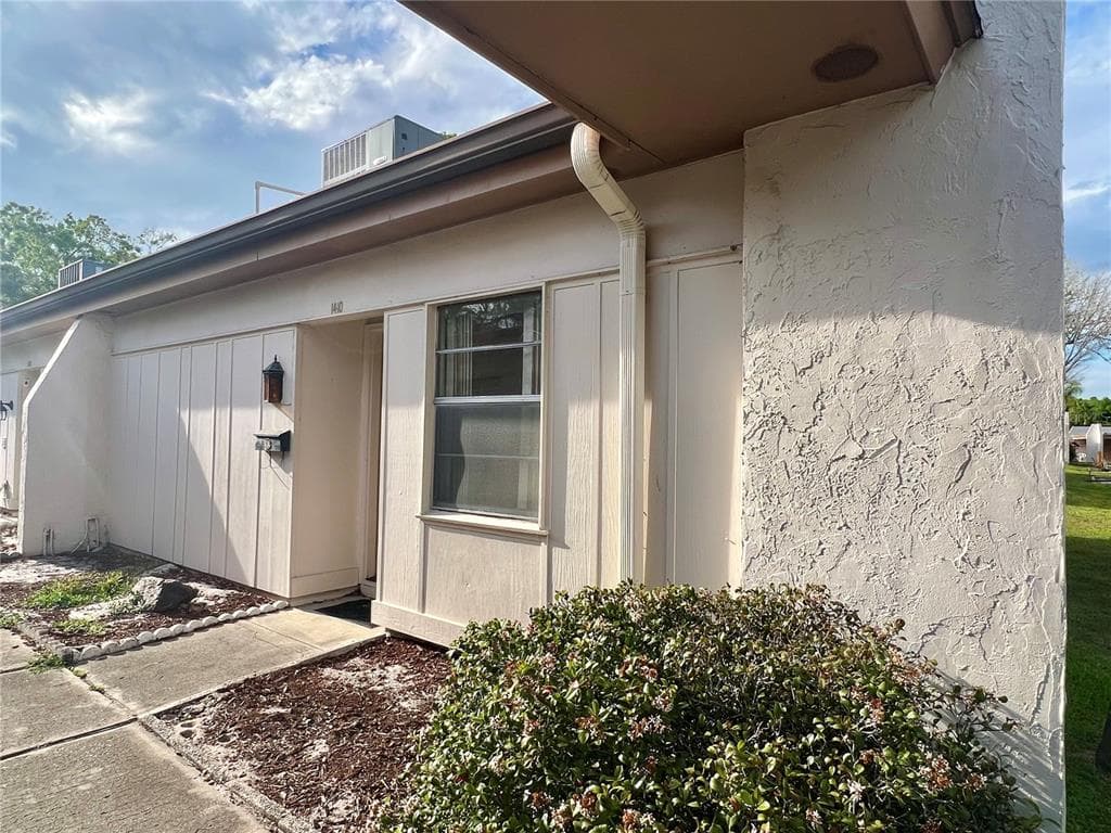 1410 ARROWHEAD CIRCLE W CLEARWATER, FL 33759