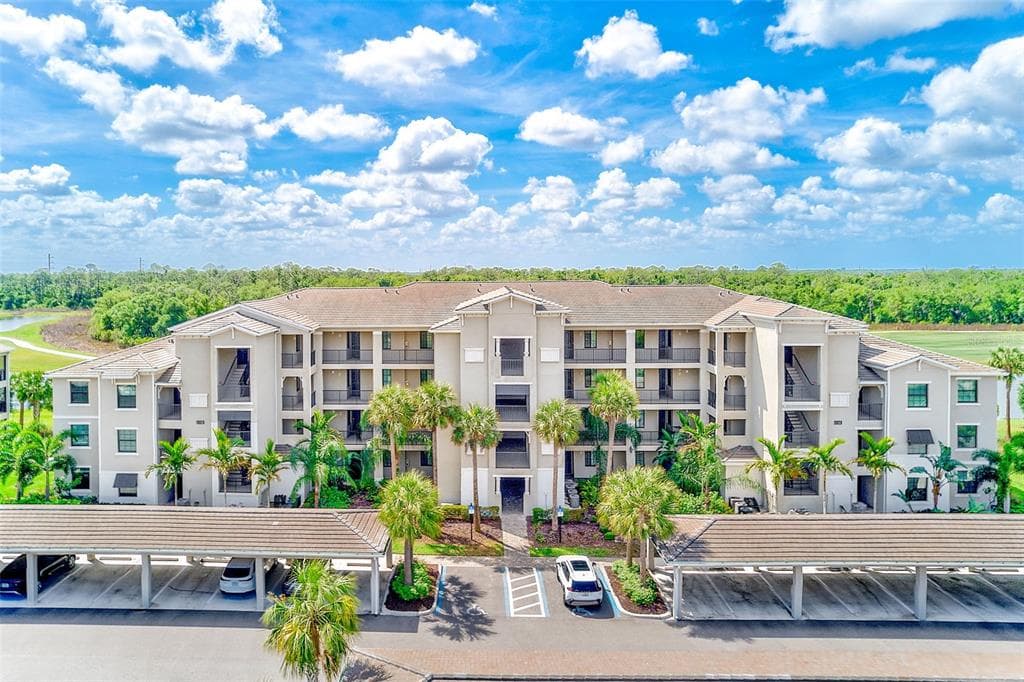 18028 GAWTHROP DRIVE UNIT 101 BRADENTON, FL 34211