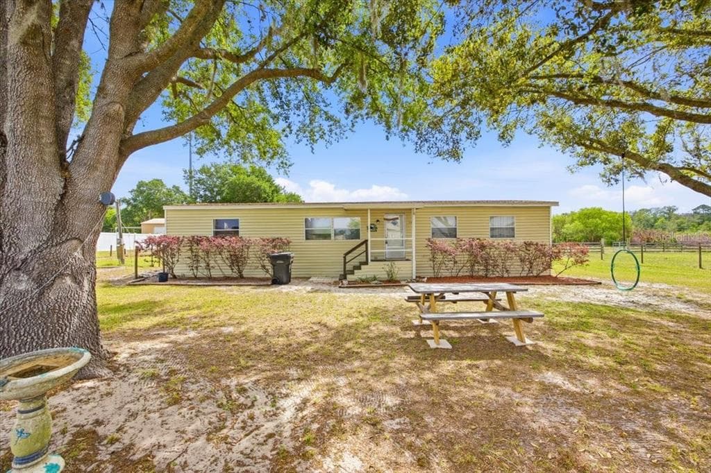 1840 PEARCE ROAD POLK CITY, FL 33868