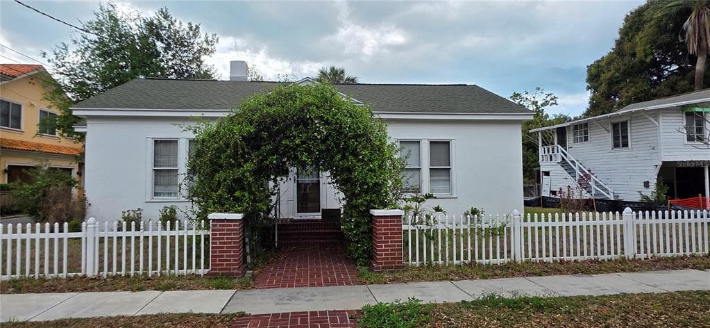 39 TURNER STREET CLEARWATER, FL 33756