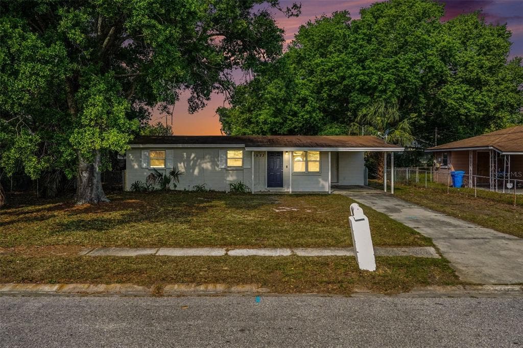 4923 S 82ND STREET TAMPA, FL 33619