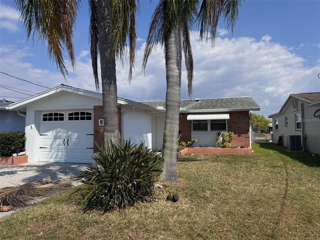 5102 BLUE HERON DRIVE NEW PORT RICHEY, FL 34652