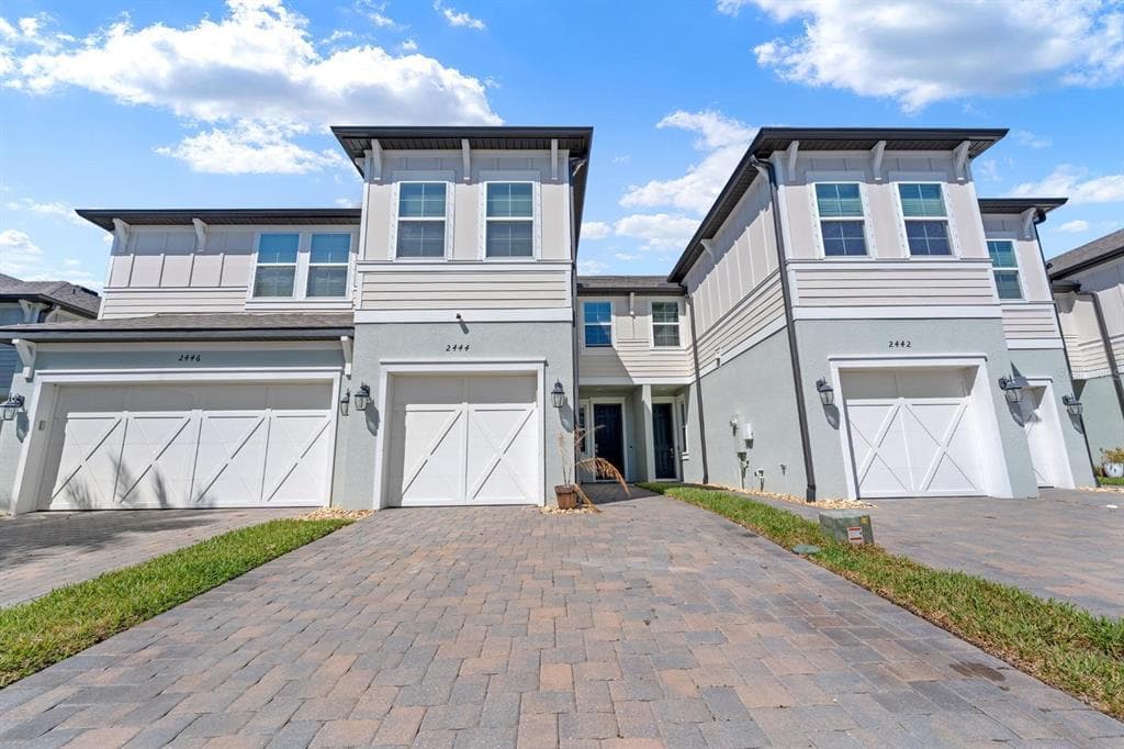 2444 FOGGY CREEK CIRCLE CLEARWATER, FL 33764