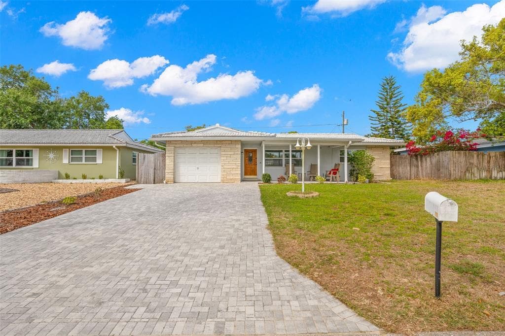 2376 FOREST DRIVE CLEARWATER, FL 33763