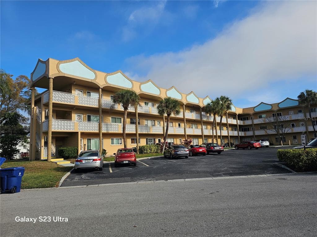 2466 ECUADORIAN WAY UNIT 6 CLEARWATER, FL 33763