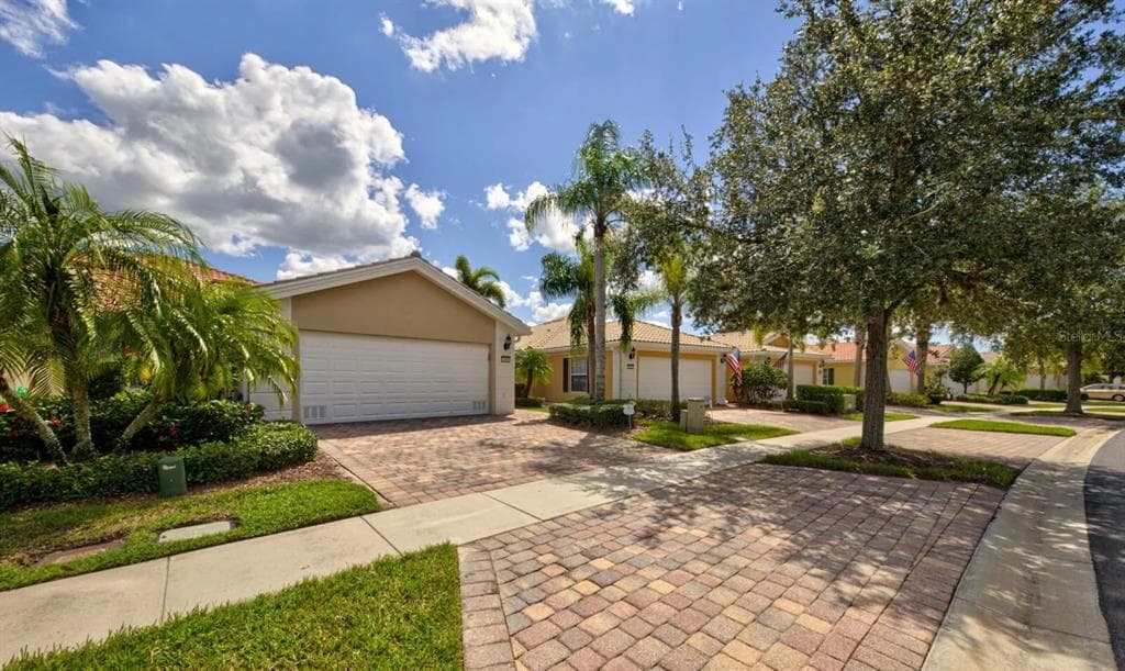 3405 HYPERION WAY SE PALM BAY, FL 32909