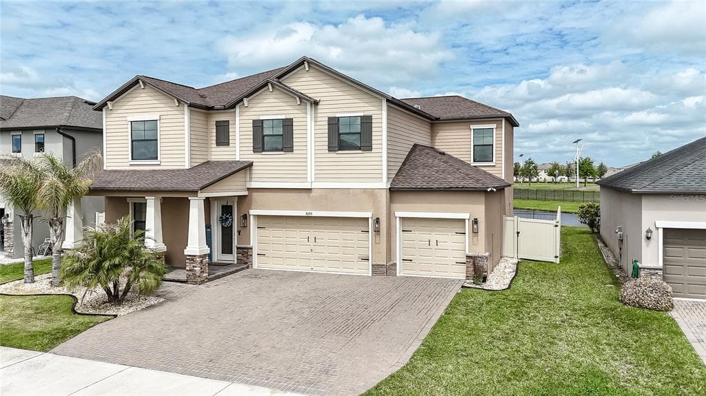 8099 LAGO MIST WAY WESLEY CHAPEL, FL 33545