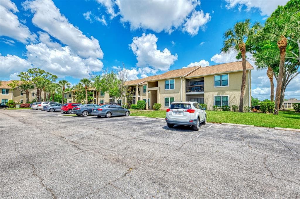 4045 CROCKERS LAKE BOULEVARD UNIT 11 SARASOTA, FL 34238