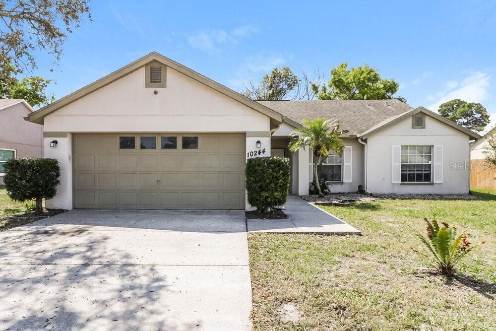 10244 RAINBOW OAKS DRIVE HUDSON, FL 34667