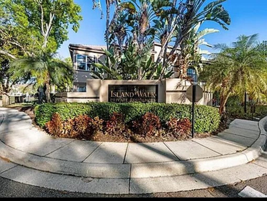 804 NORMANDY TRACE ROAD TAMPA, FL 33602