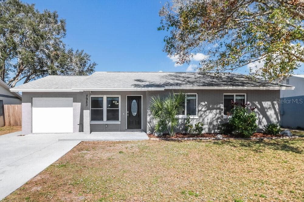 7983 SHADOW RUN DRIVE LARGO, FL 33773