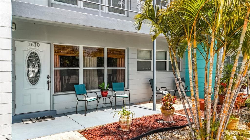 5861 42ND TERRACE N UNIT 1610 KENNETH CITY, FL 33709