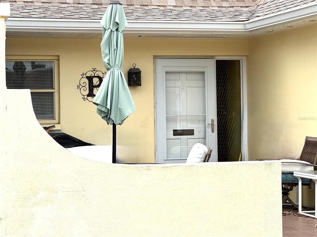 610 INDIAN ROCKS ROAD N UNIT 103 BELLEAIR BLUFFS, FL 33770